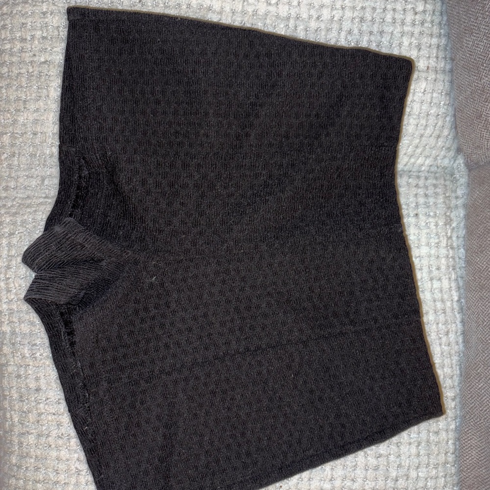 Forever 21 Textured Black high waisted shorts